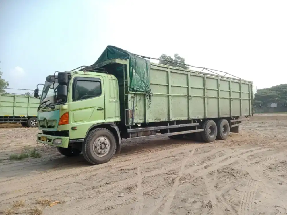 Dibutuhkan supir truk