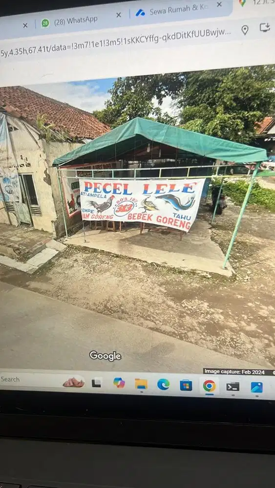 Cari tukang untuk pasang tenda