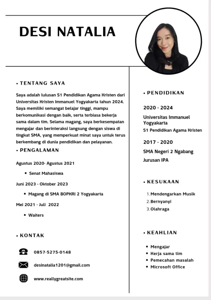Mencari pekerjaan Admin/Customer Service/Guru
