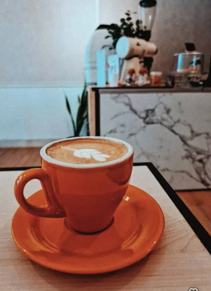 Di utamakan yg udah bisa bikin latte