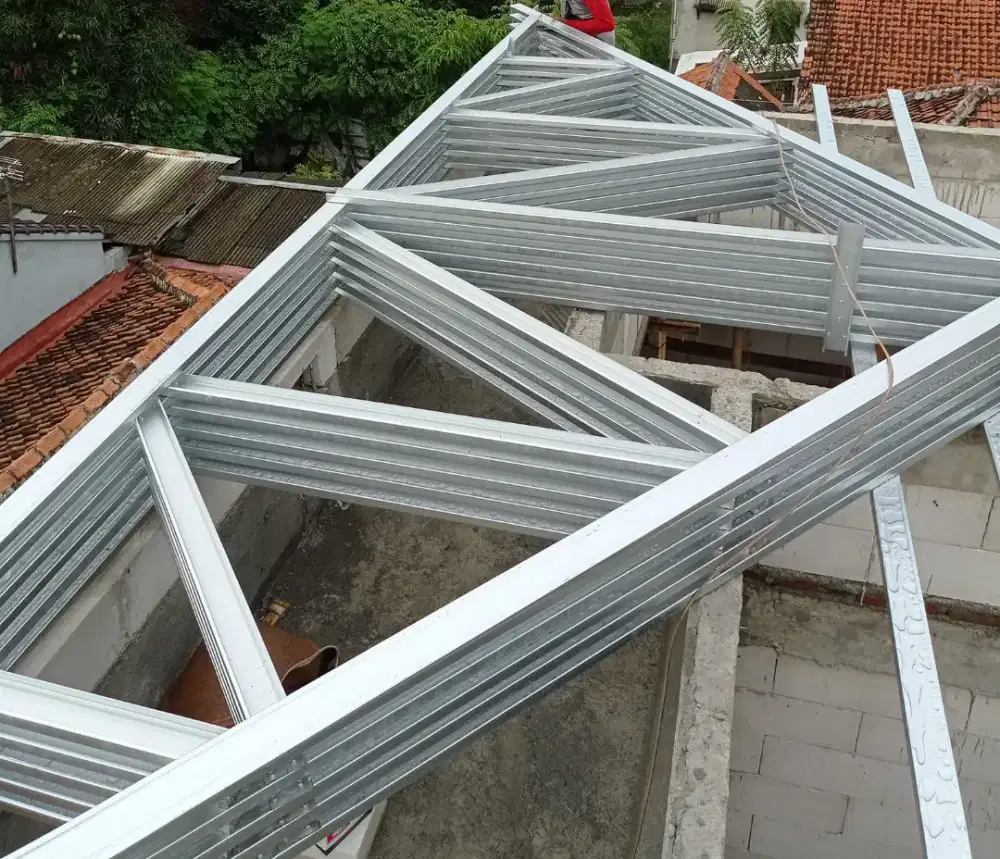 TUKANG PERBAIKAN ATAP BOCOR RENOVASI PEMASANGAN KERAMIK DINDING REMBES