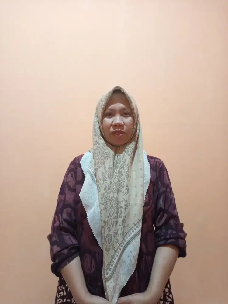 Saya memcari kerja sebagai karyawan  administrasi