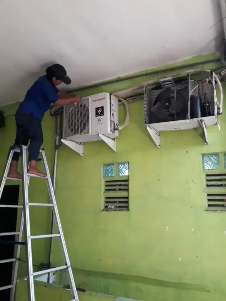 SERVICE AC & CLEANING AC
