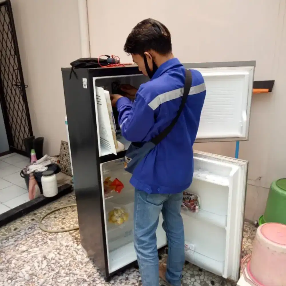 SERVICE KULKAS & WATER HEATER