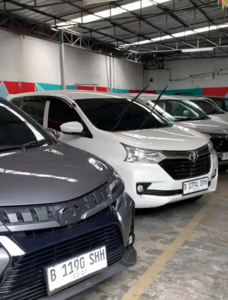 Marketing Dan Sales Mobil Second