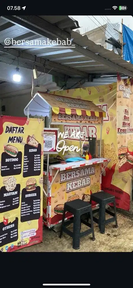 Penjaga outlet kebab