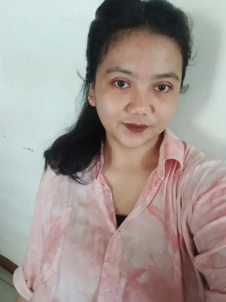 Jaga anak atau lansi.