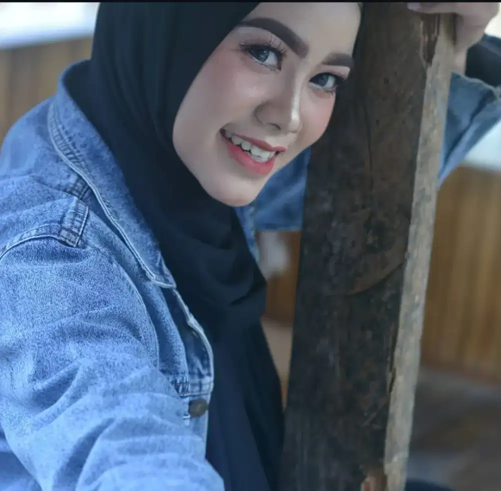 MENCARI LOWONGAN