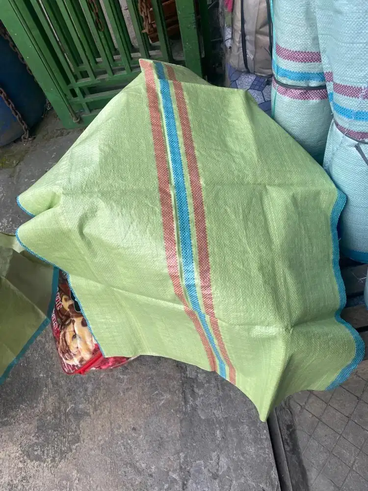 Dibutuhkan sales terpal, karpet, paranet,