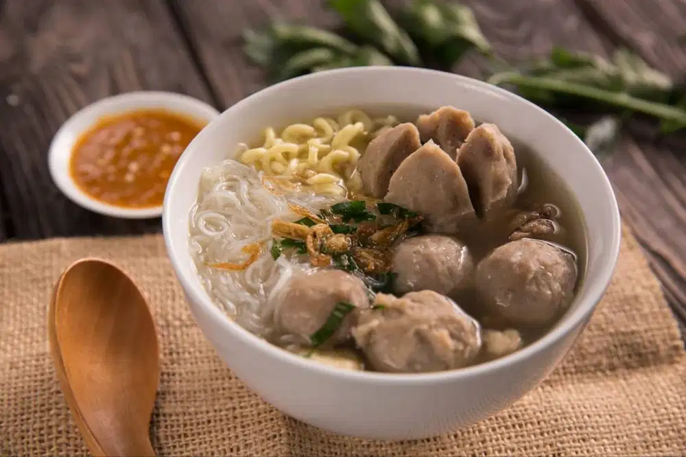 Dicari penjaga kantin yang bisa masak untuk 1 minggu