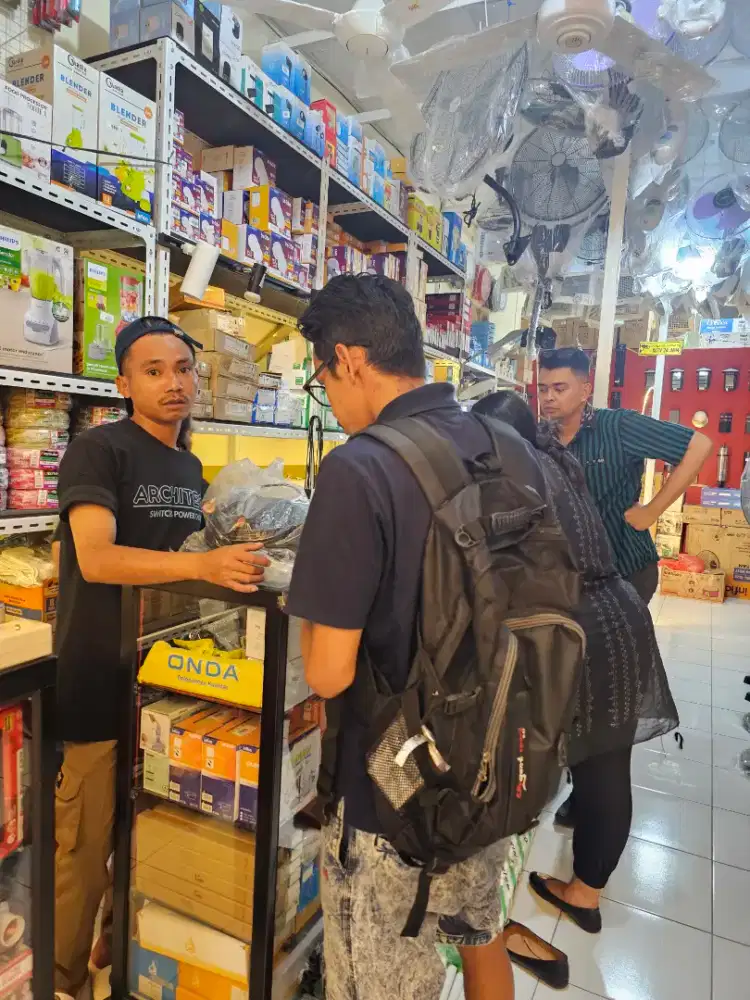 LOWONGAN STAFF KASIR TOKO PRIA