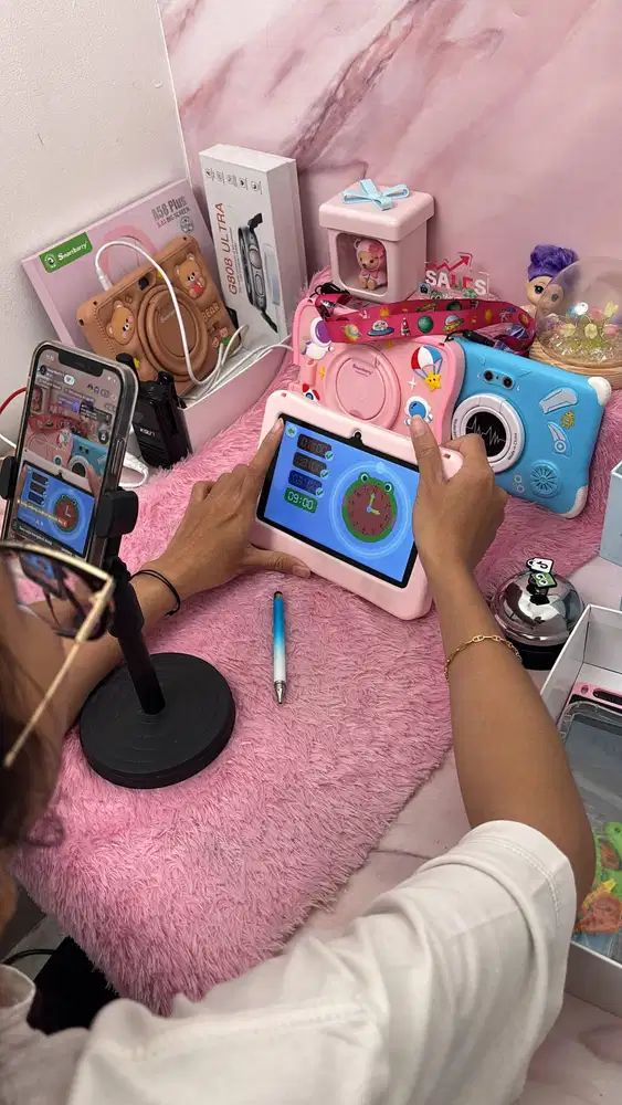 DICARI LOWONGAN KERJA HOSTLIVE STREAMING BERPENGALAMAN