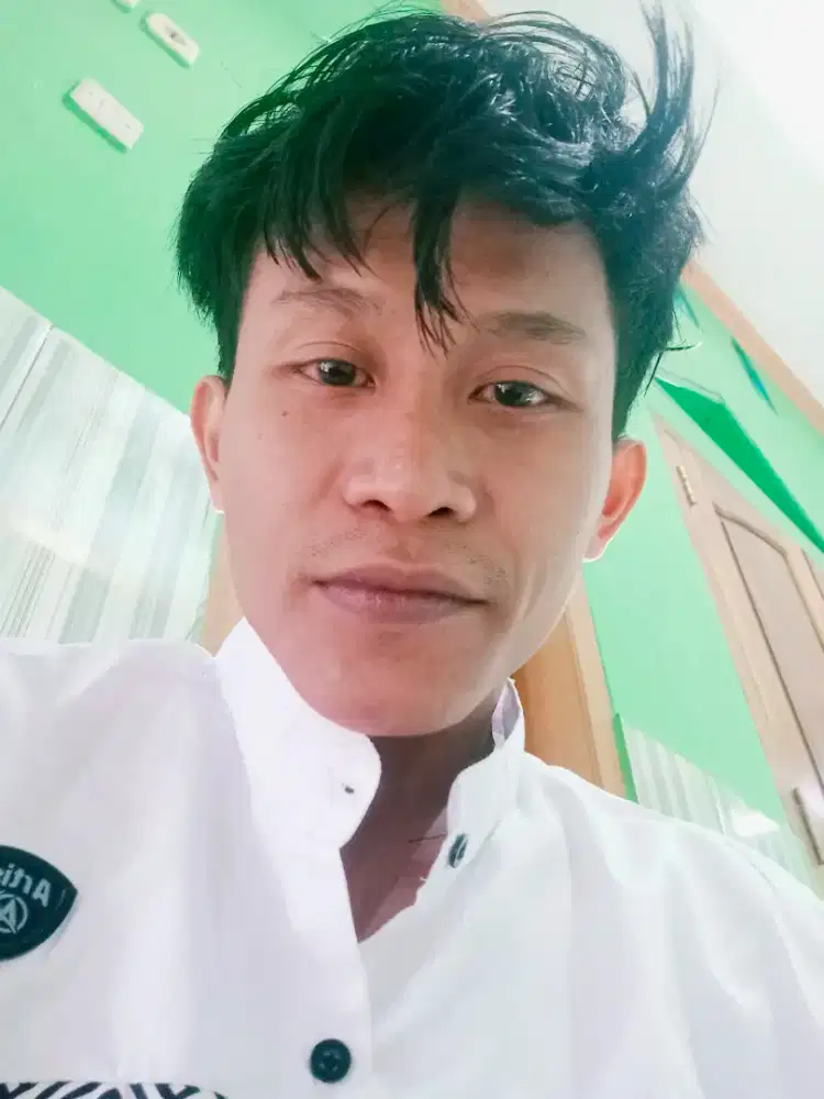 Cari pekerjaan apa ajh yg pnting halal