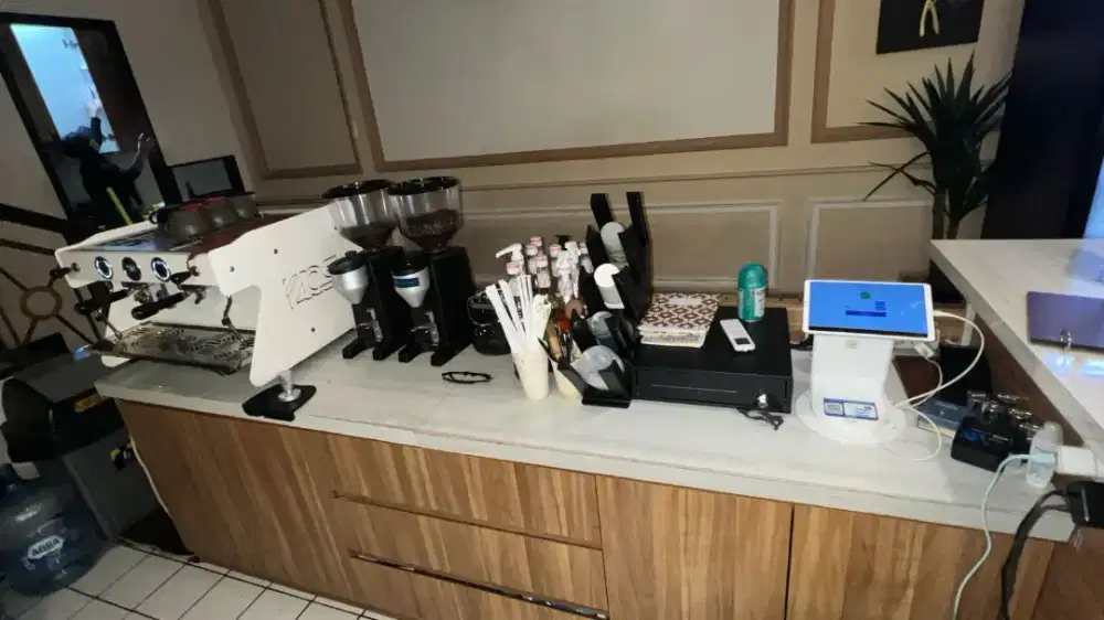 Dicari barista pengalaman atau non pengalaman