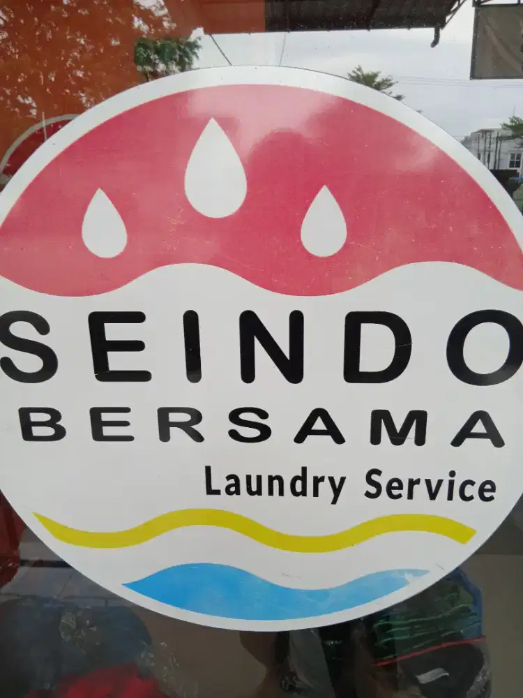 DIBUTUHKAN KARYAWATI LAUNDRY