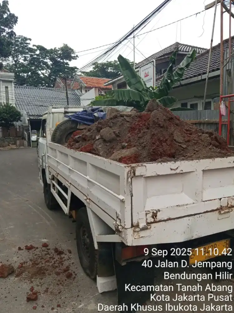 Jasa buang puing dan angkut sampah