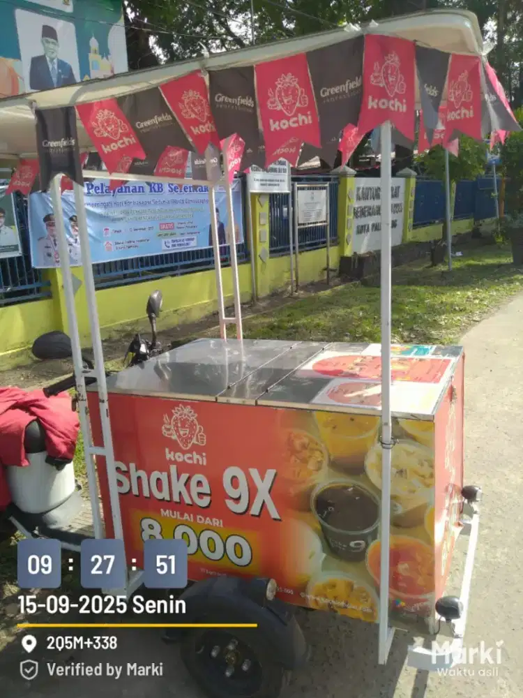 Jualan kopi pakai gerobak sepeda listrik