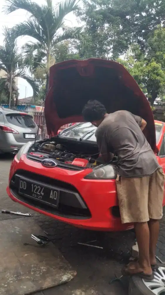 Terimah jasa perbaikan semua jenis mobil