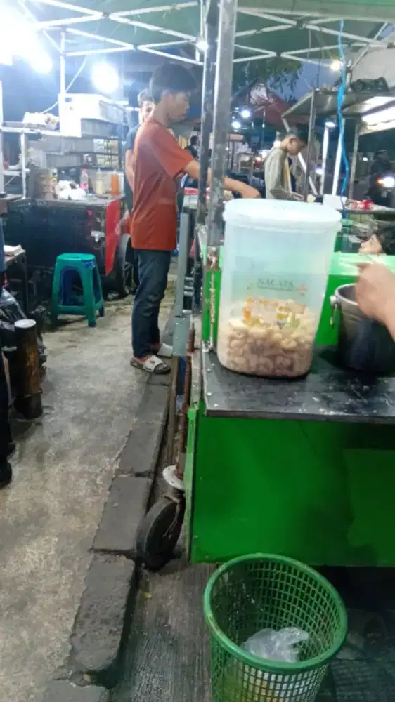 Butuh Cepat kasir dan operator Warung Tenda