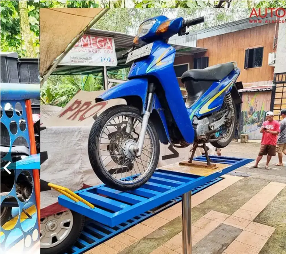 Dicari dan dibutuhkan karyawan cuci mobil, motor hidrolik