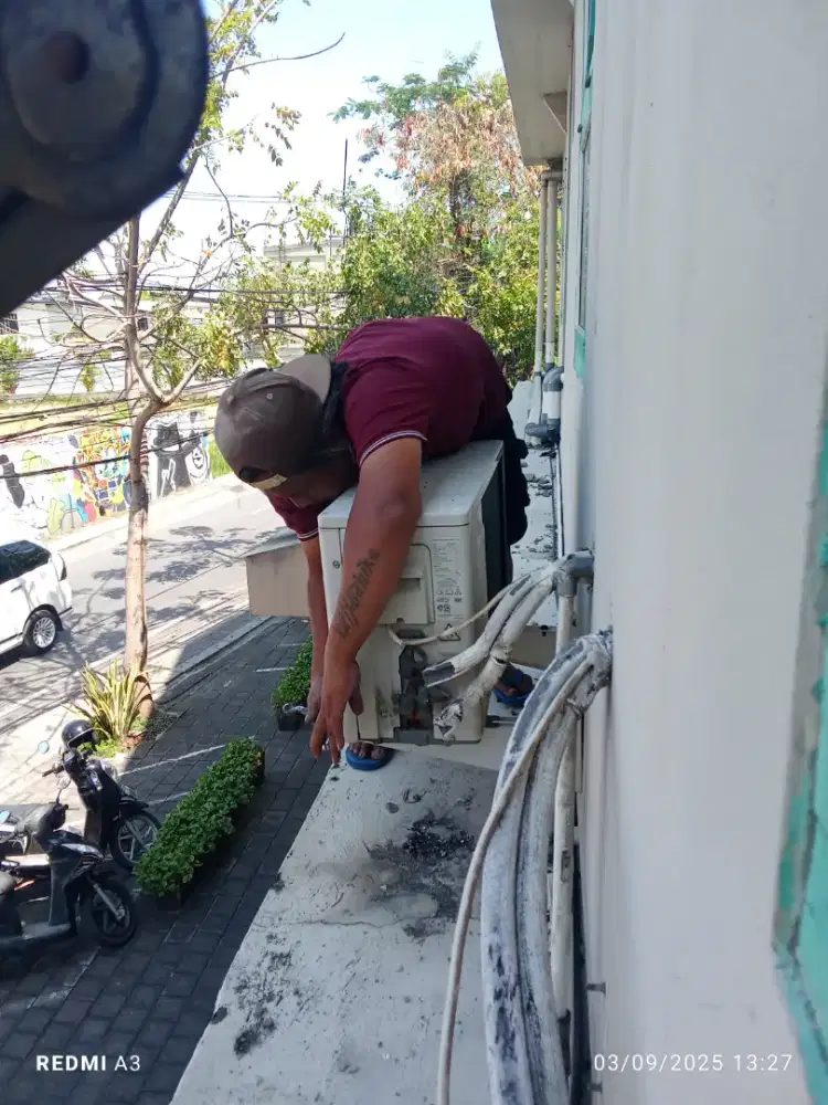 Service AC & Bongkar pasang ac