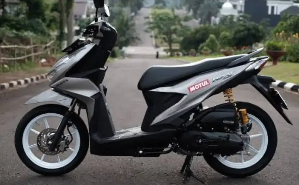 Yg butuh gojek buat anter jemput bulanan chat me