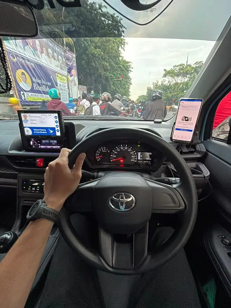 Lowongan Driver Taksi