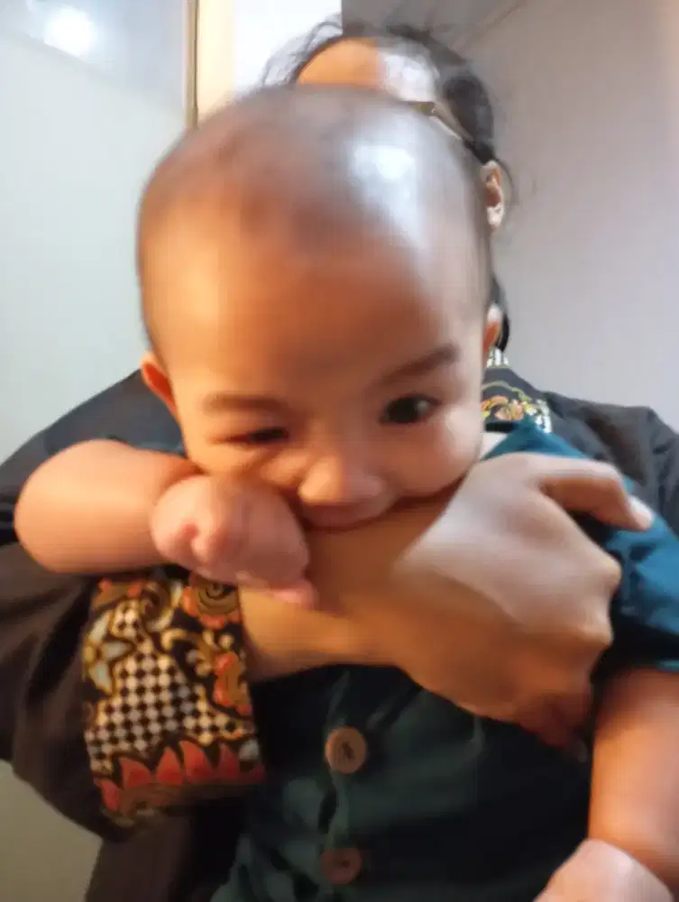Dicari Segera Untuk Momong Bayi