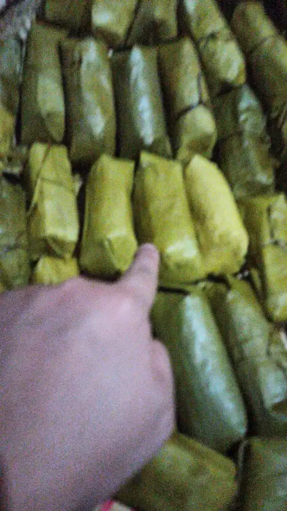 DIBUTUHKAN SEGERA KARYAWAN