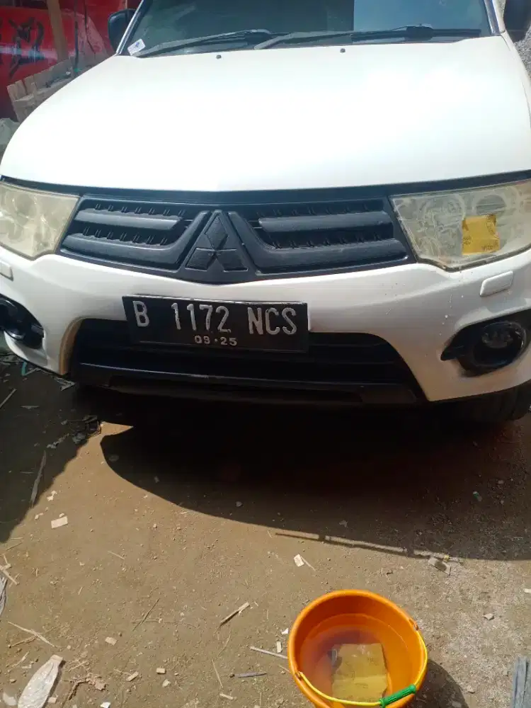 jasa poles lampu mobil