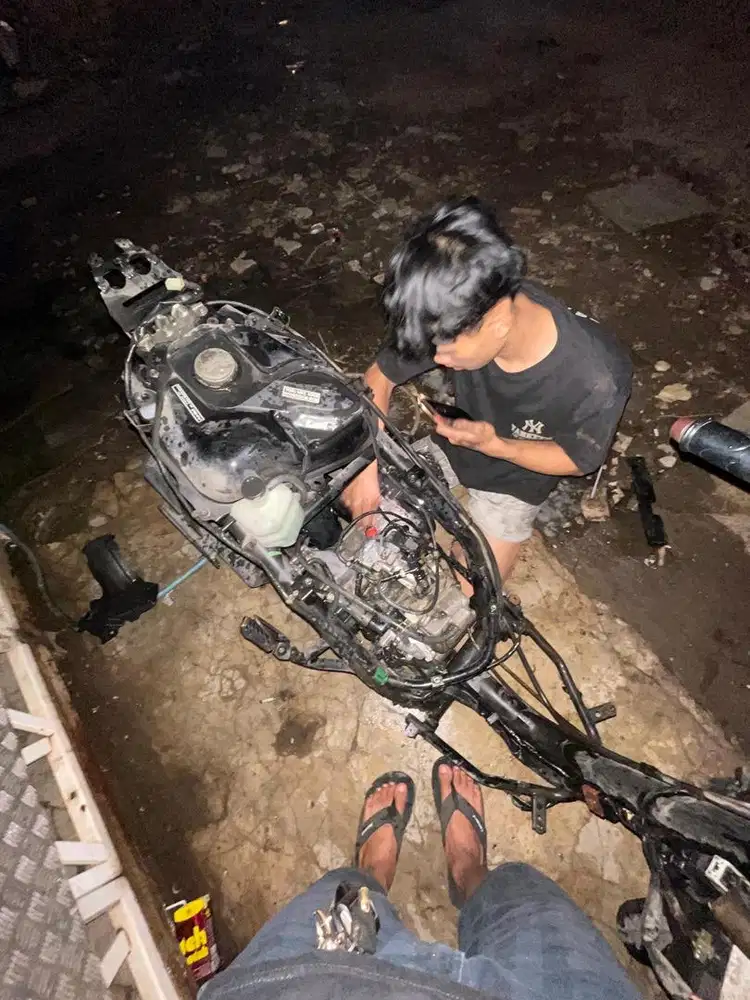 Info loker di bengkel motor