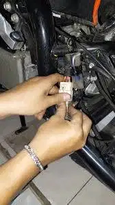 Jasa servis motor panggilan
