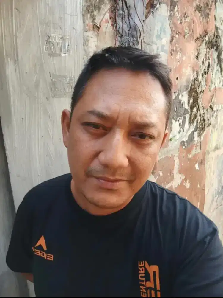 Saya mencari pekerjaan supir, gudang, serabutan, admin, pelayan..