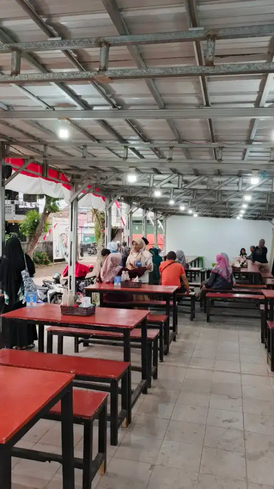 Dibutuhkan Karyawan Resto Di Cihanjuang