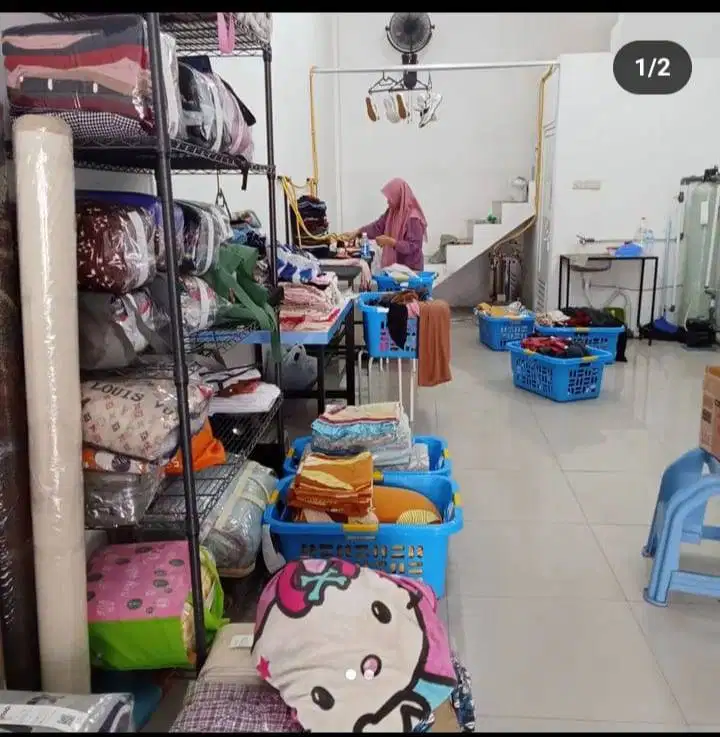 Freelance staff laundry bagian setrika
