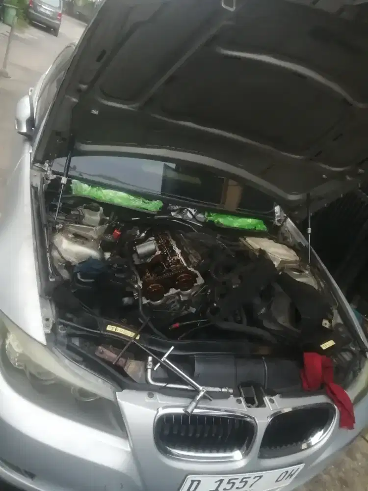 Bengkel Jasa perbaikan mobil.. Siap menerima panggilan 24 jam..