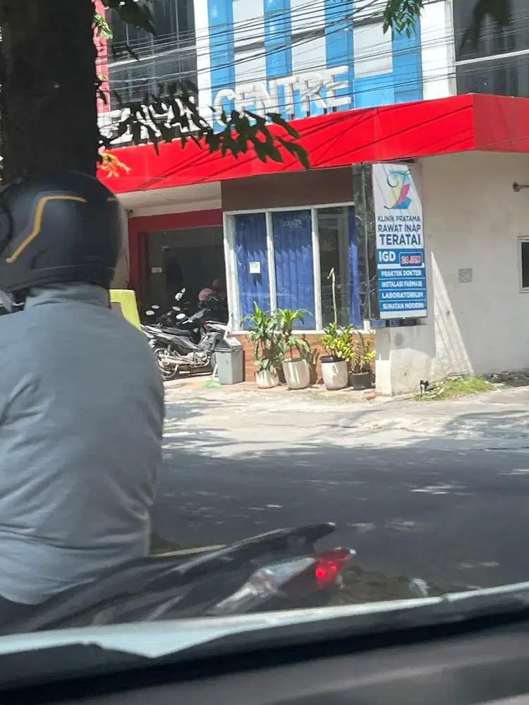 Dibutuhkan perawat gigi
