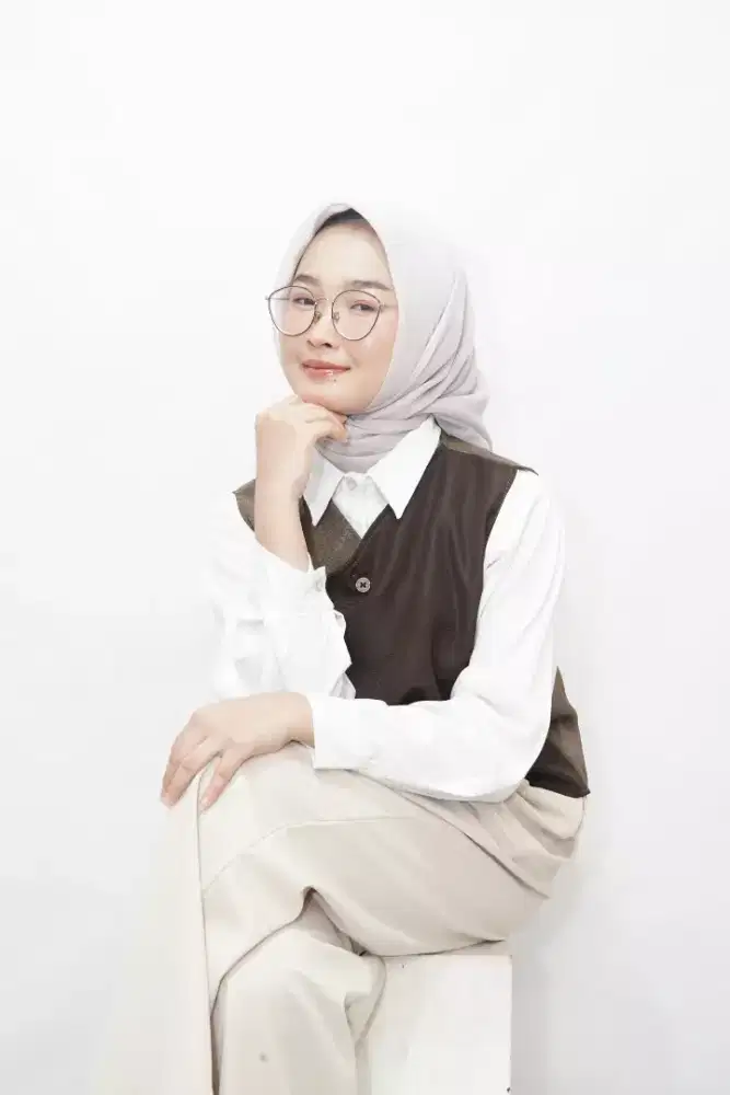 Mencari pekerjaan di bidang sales & marketing, barista, dan host live