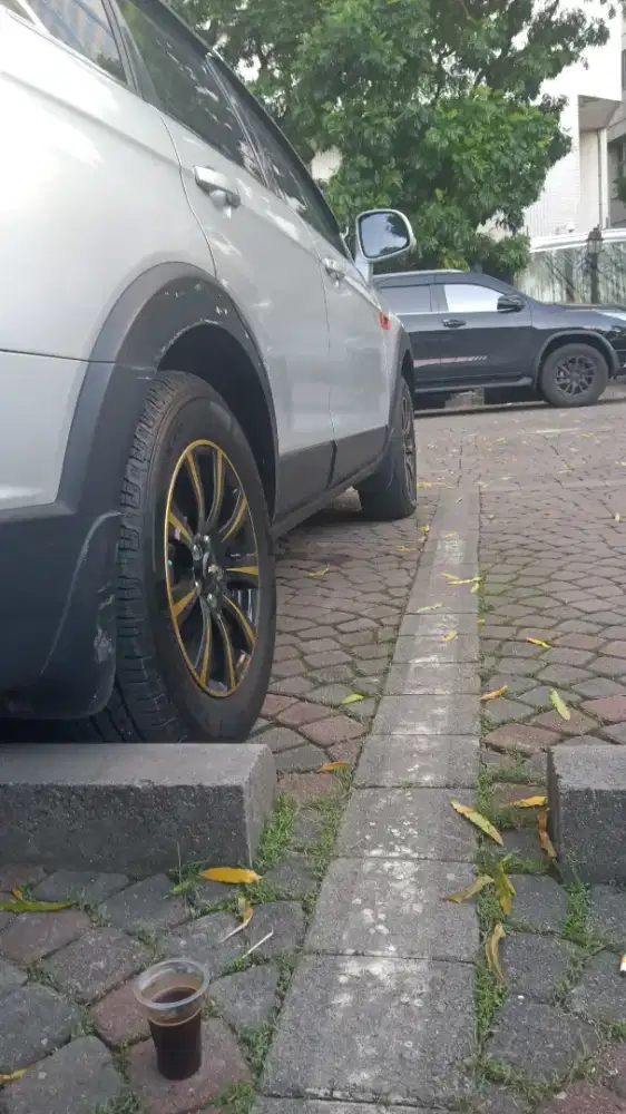 Driver pengalaman antar kota ( 120 km )