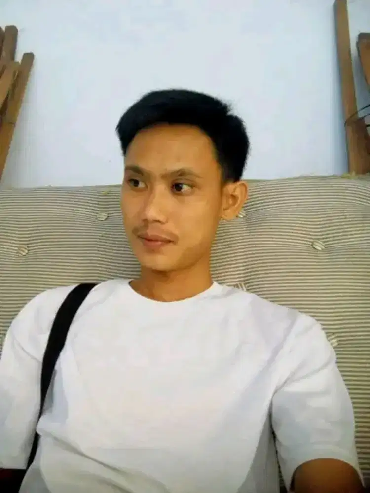 Cari kerjaan apa aja asal yg serius
