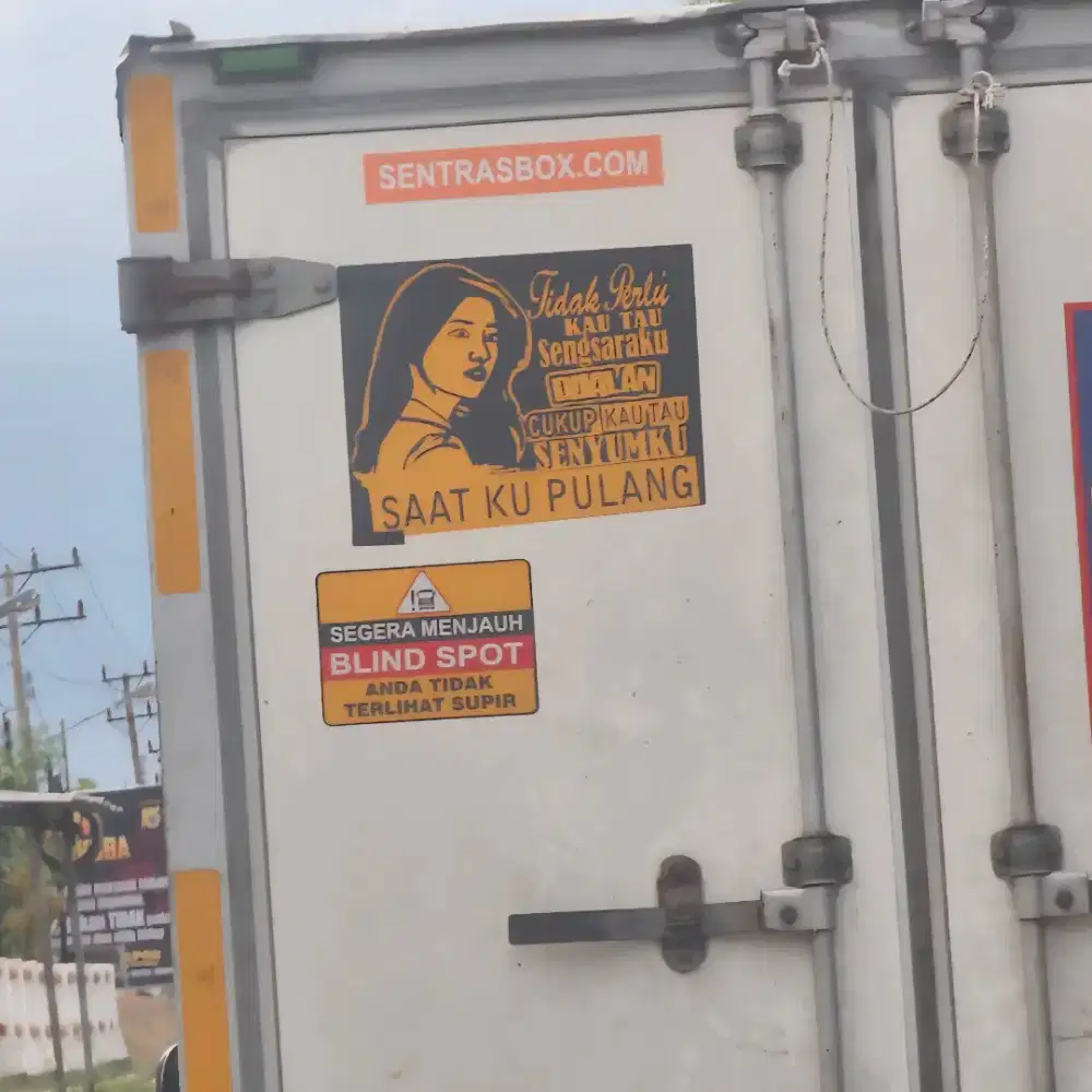 YANG MEMBUTUHKAN DRIVER DAN CATER BOLEH BERKABAR