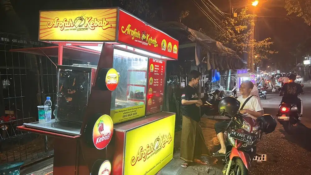 Penyaji Arofah kebab