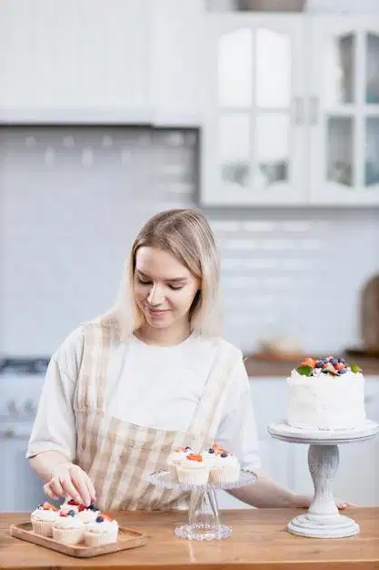 Karyawan toko kue