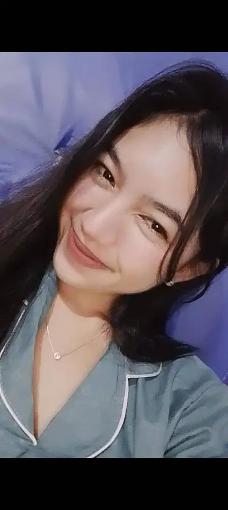 Apa aja yang deket² kcuali spg, Leci Juga ngga soalnya ga tobrut. Wkwk