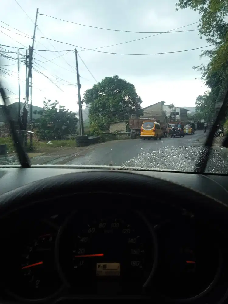 Mencari pekerjaan apa saja