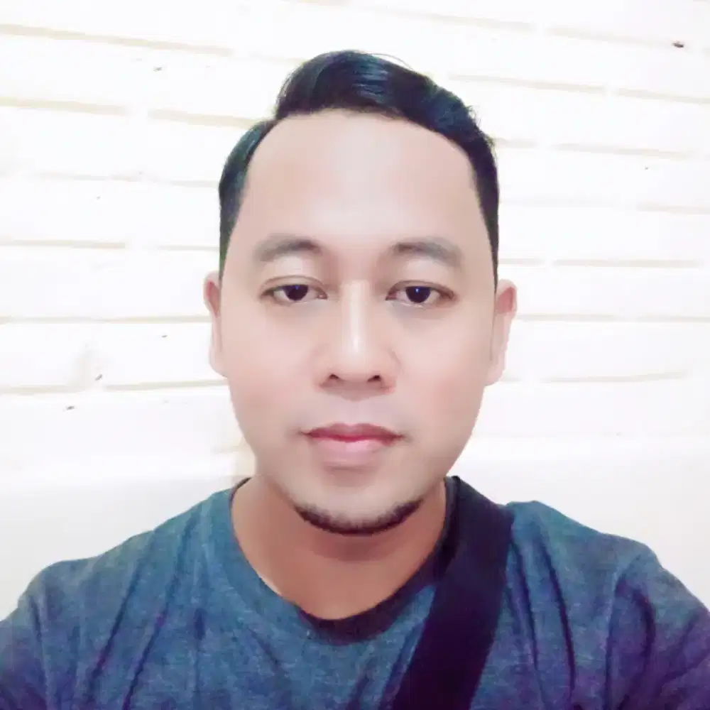 Cari kerja kurir motor atau cleaning service