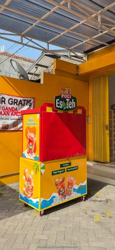 DIBUTUHKAN SEGERA PENJAGA ES TEH POCI ORIGINAL