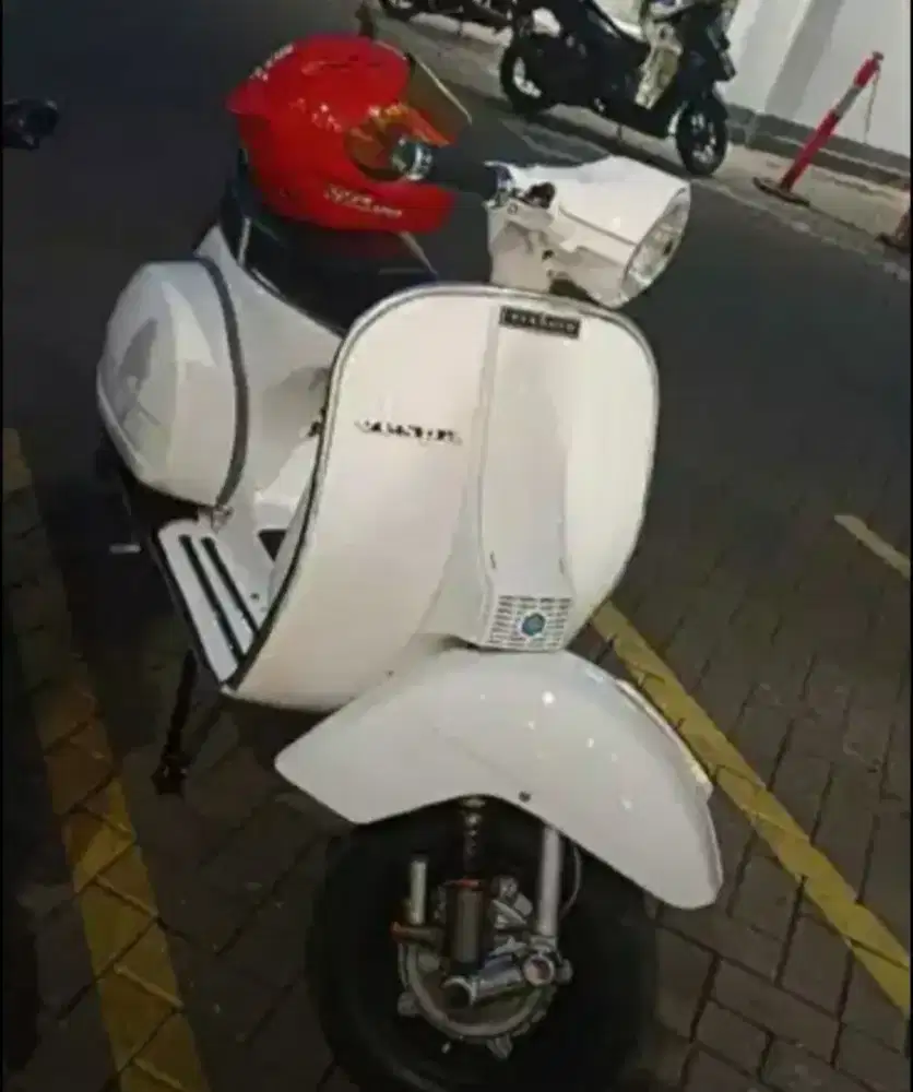 Cat Duco mobil motor