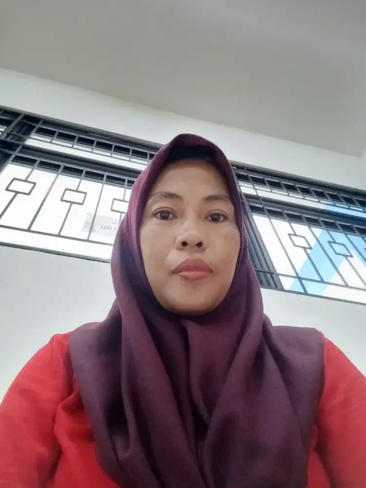 mencari pekerjaan yang tidak menginap