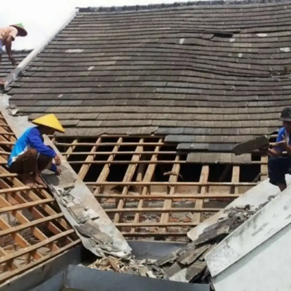 Tukang perbaikan atap bocor, perbaikan talang air, dinding rembes dll